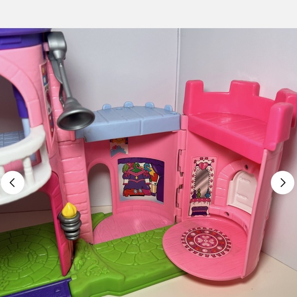 FP LITTLE PEOPLE PINK LIL ROYAL SOUND KINGDOM CASTLE and sounds work! - Picture 3 of 5